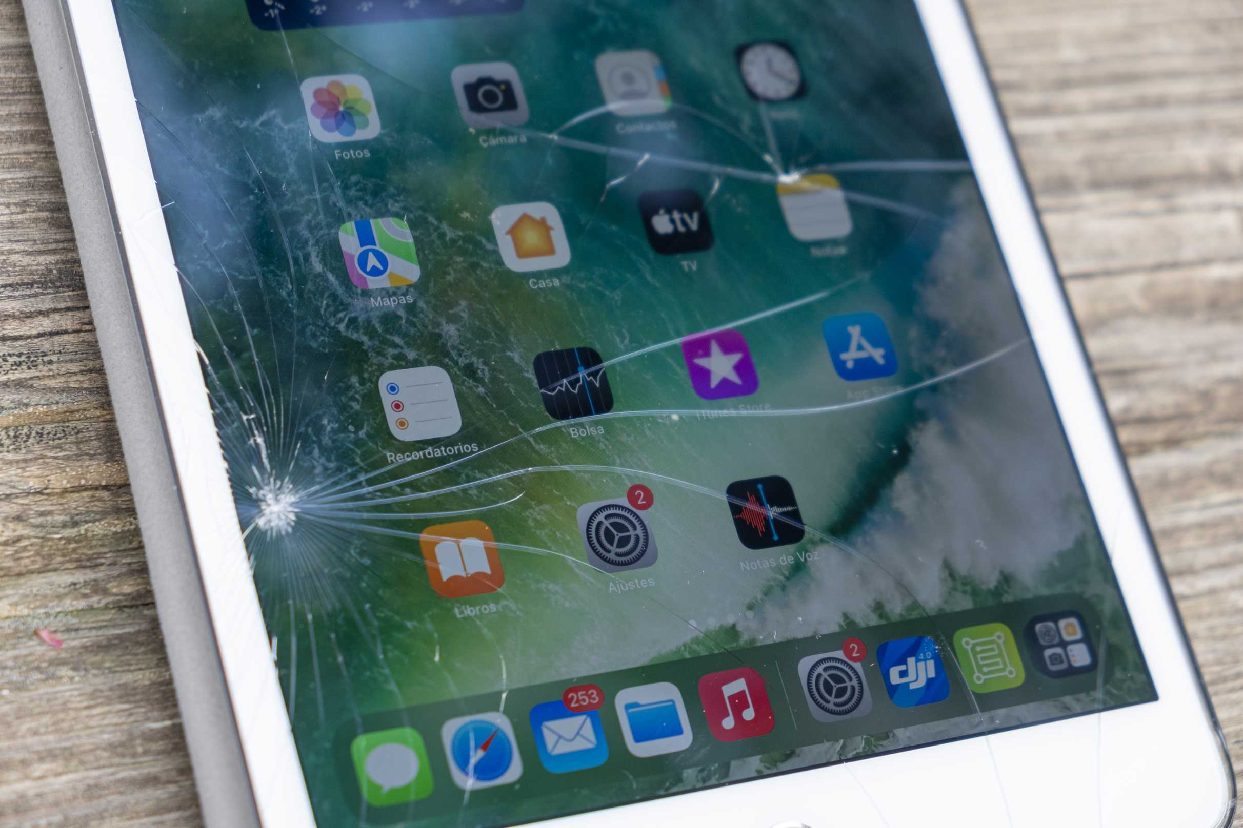 iPad Screen Repair Dubai