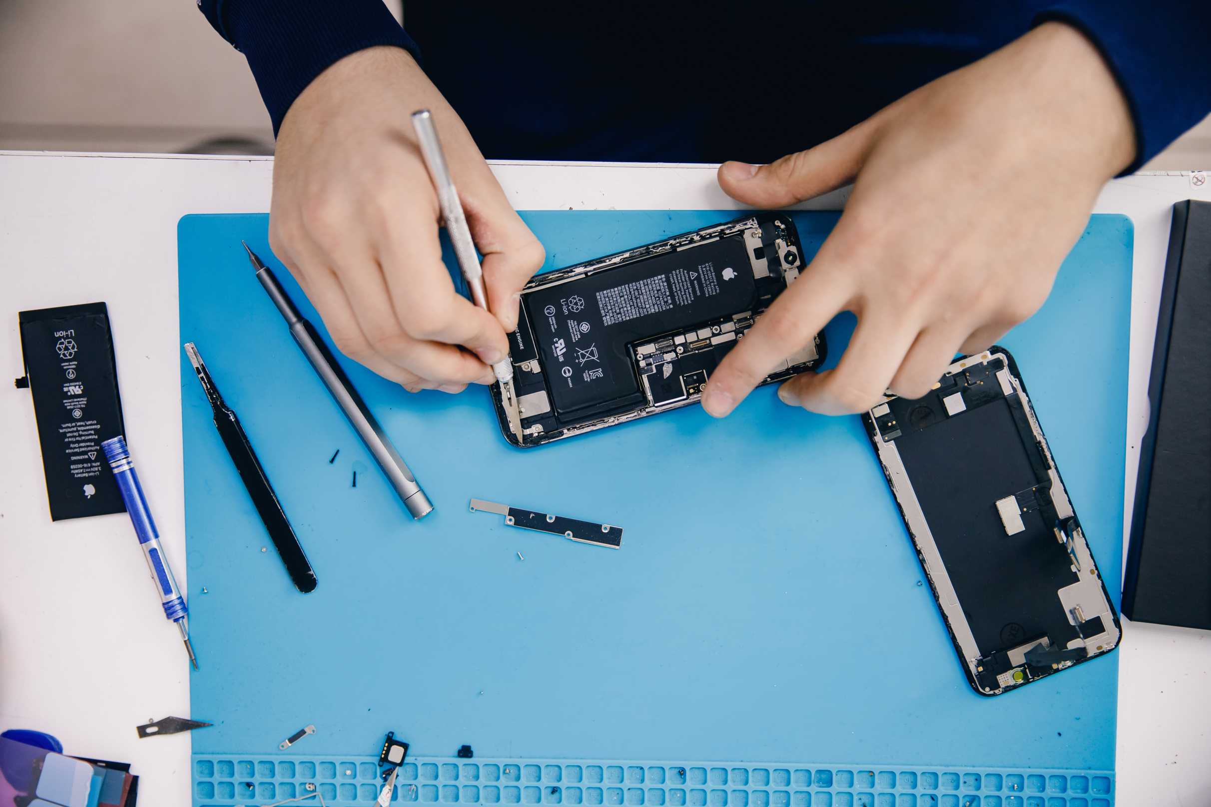 iPhone Repair the Gardens Dubai